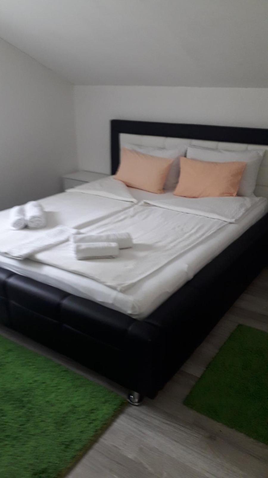 King San Appartement Mostar Kamer foto