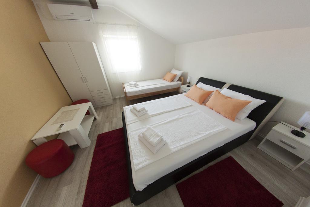 King San Appartement Mostar Kamer foto